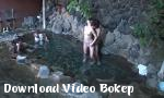 Download Vidio xxx Istri Jepang melompat dari kotak burung Gratis - Download Video Bokep