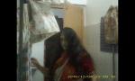 Nonton Bokep Sexy Mature Indian Milf Undressing her saree In Ba terbaru