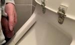 Bokep Xxx Me pissing in a urinal gratis