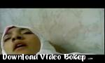 Download video bokep Yasmine Dengan Hijab Kacau 3gp gratis