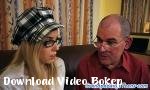 Video bokep Spex sayang bercinta di sofa oleh orang tua gratis di Download Video Bokep