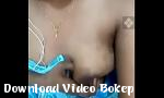 Nonton video bokep Sexy Indian Striping untuk pacarnya Mp4 gratis