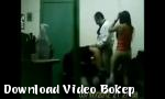 Download video bokep Bos India meniduri gadis gadis kantornya di group  3gp