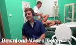 Download video bokep Dokter poni pirang di kamar mandi Mp4