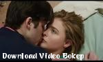 Video bokep Chlo  euml Grace Moretz dan Quinn Shephard dalam a Mp4