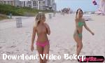 Video bokep Dua remaja dijemput di pantai oleh dua cowok untuk hot di Download Video Bokep