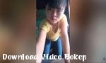 Video bokep online Gadis itu menunjukkan payudaranya Mp4 gratis