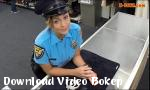 Nonton video bokep Petugas polisi payudara besar menggadaikannya memu gratis - Download Video Bokep