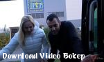 Download video bokep Berempat dalam mengendarai mobil dengan MILF super 2018