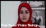 Video bokep online Gadis Arab Seksi Menunjukkan Payudara Dan Menekan  gratis di Download Video Bokep