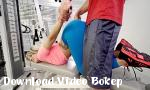 Download video bokep Pemintal pirang menggedor gym di rumah - Download Video Bokep