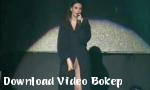 Nonton video bokep HD Laura Pini telanjang bulat dengan jubah Home Fa 3gp gratis