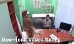 Vidio Pekerja konstruksi meniduri perawat di rumah sakit - Download Video Bokep