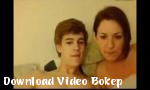 Nonton video bokep Hot Mom dengan Young Boy Gratis Hot Young df  lebi 3gp gratis