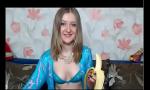 Nonton video bokep HD Girl she gets up with banana http://