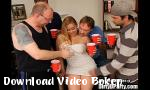 Download video bokep Curvy Latina Hollie mendapat gangbanged dan bukkak - Download Video Bokep