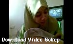 Video bokep bokep indo Pembantu berjilbab ngocokin majikan ful 3gp