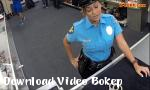 Download vidio sex Petugas polisi dengan payudara besar kacau di ruan gratis