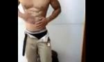 Bokep Baru Chinese guy oils and flexes his cular body 3gp