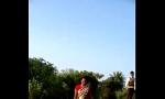 Xxx Bokep desi village bhabhi saree lift sy show in public 3gp online