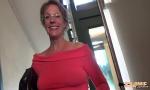 Bokep Video Rough Anal-sex and Squirting for this cougar mom terbaru 2019