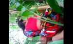 Nonton video bokep HD Bangla Bhabhi ki Gaon ke Khet me Chudai 3gp