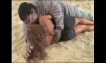 Bokep Gratis Big King Kong Negro Kissing Slim Lady on the Beach terbaik