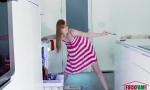Nonton Video Bokep Dolly Leigh in The Sitter Is Stuck In The SInk hot