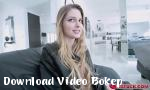 Video bokep Nadya berlatih menyentak dengan stepbro di Download Video Bokep
