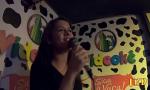 Bokep Online Cantando no Karaoke os amigos - Soraya Carioca - R terbaik