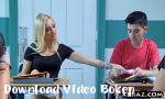 Download bokep Busty MILF guru mendapat dengan pasangan remaja di kelasnya Terbaru 2018 - Download Video Bokep