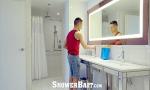 Video Bokep Online ShowerBait Straight guy shower fucked by roommates terbaik