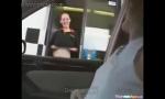 Bokep HD Enseñando las tetas en McDonalds Flashing - 3gp