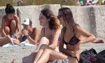 Download video Bokep Beach Voyeur Teen gratis