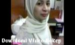 Film bokep Hijab Melayu digosok di kantor 3gp