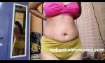 Bokep Video desi bhabhi feeling horny removing bra sexy boobs  mp4