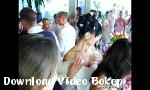 Video bokep Pelacur pernikahan sedang bercinta di depan umum hot di Download Video Bokep