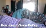 Video bokep online istri sedang tidur ketika aku menidurinya hot di Download Video Bokep