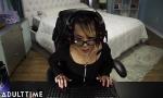 Bokep Full FAIL!! Gamer Chick Acentally Streams a F