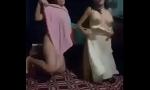 Nonton video bokep HD Jovenes colombianas bailan desnudas