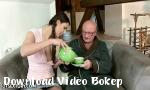 Vidio bokep Ayam tua bukan ayam yang buruk - Download Video Bokep