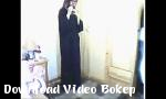 Video bokep online Gadis Arab berdoa lalu masturbasi 3gp gratis