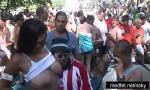 Video Bokep Hot girls reveal all at an outdoor celebration gratis