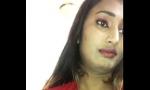 Nonton video bokep HD Pencabutan gaun malam merah Swathi Janapamula hot