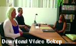 Download video bokep MILF Jerman di Real 3some Casting Wanita dengan Pa Mp4 gratis
