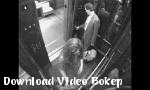 Video bokep Bercinta di lift di Download Video Bokep