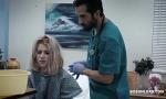 Download Film Bokep Gadis remaja pemalu diperiksa oleh dokter yang lic terbaru