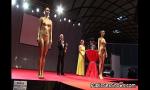 Nonton Video Bokep Hot girls pose nude at strip show terbaik