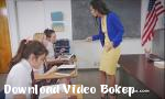 Video bokep Coeds membenturkan guru seksi Mp4 gratis