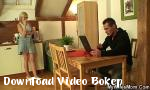 Video bokep Ibu tua kurus dan band - Download Video Bokep